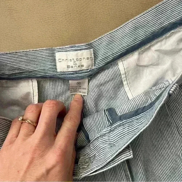 VTG Christopher & Banks Pleated Shorts 10 - Picture 3 of 9